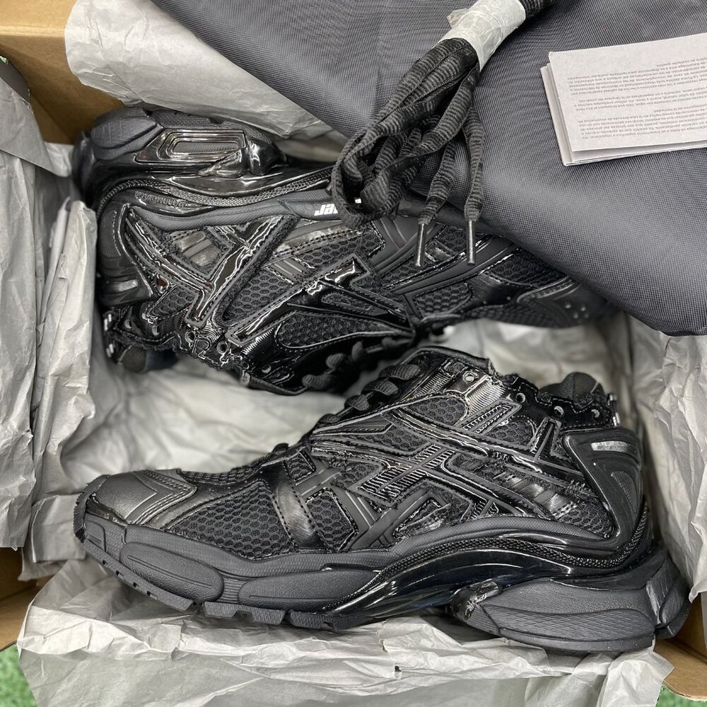 Balenciaga Runners Black Mesh